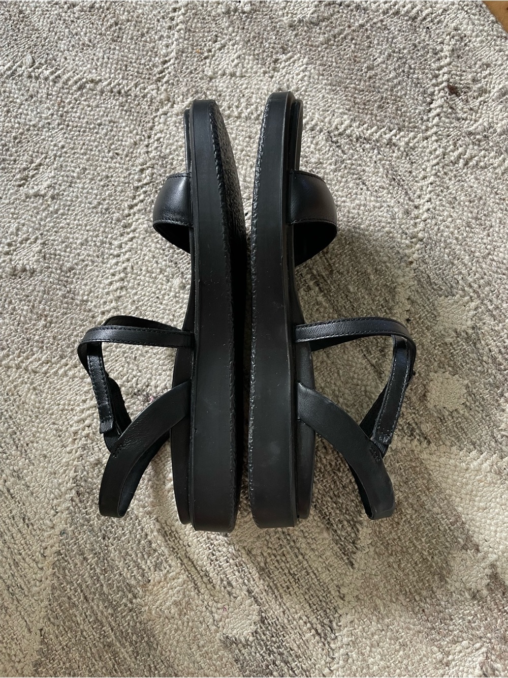 Ecco Yuma Ankle Strap Sandal In Black Leather - Picture 2 of 8